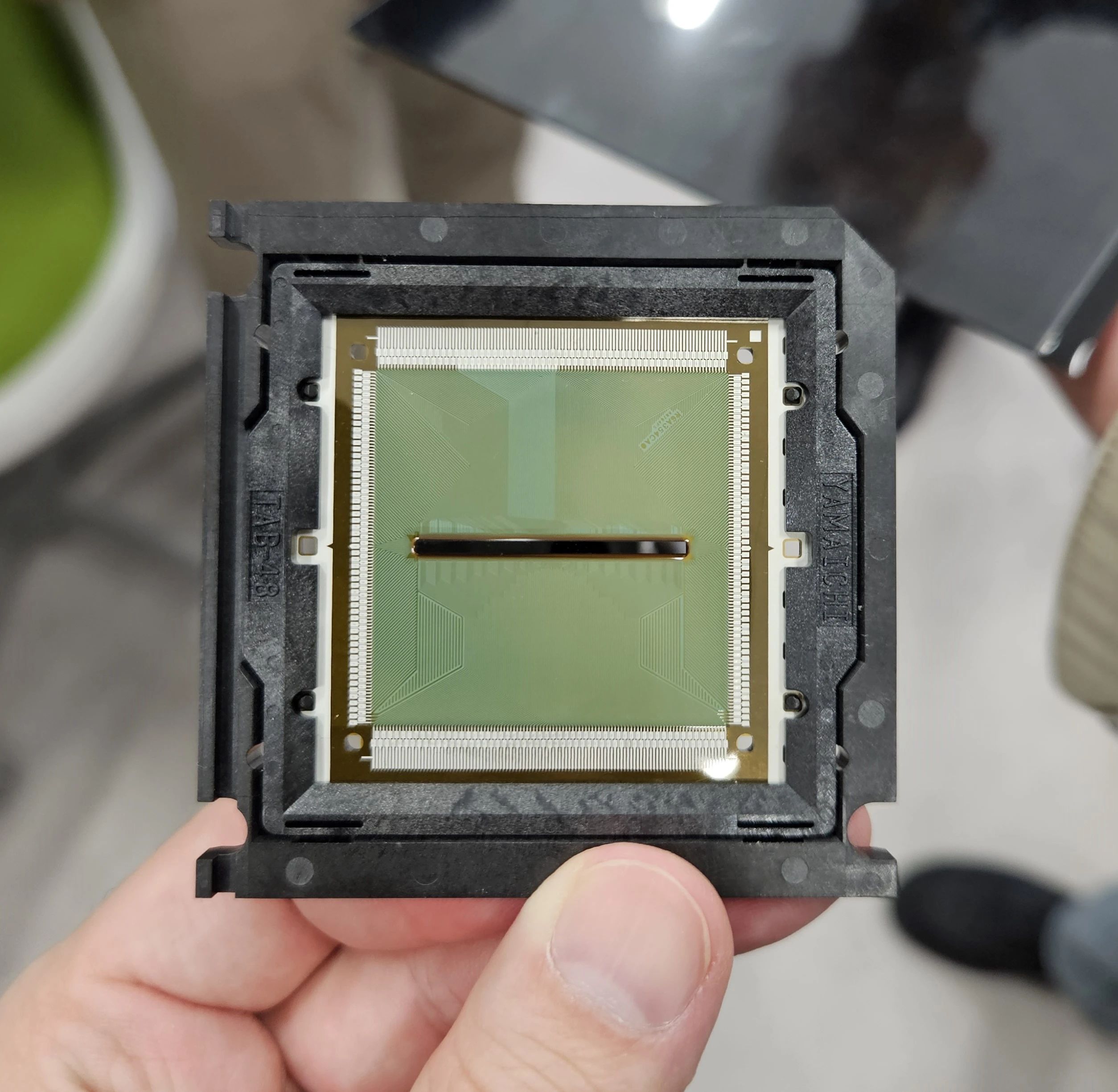 英唐智控：車載DDIC批量交付，開啟收獲第一步